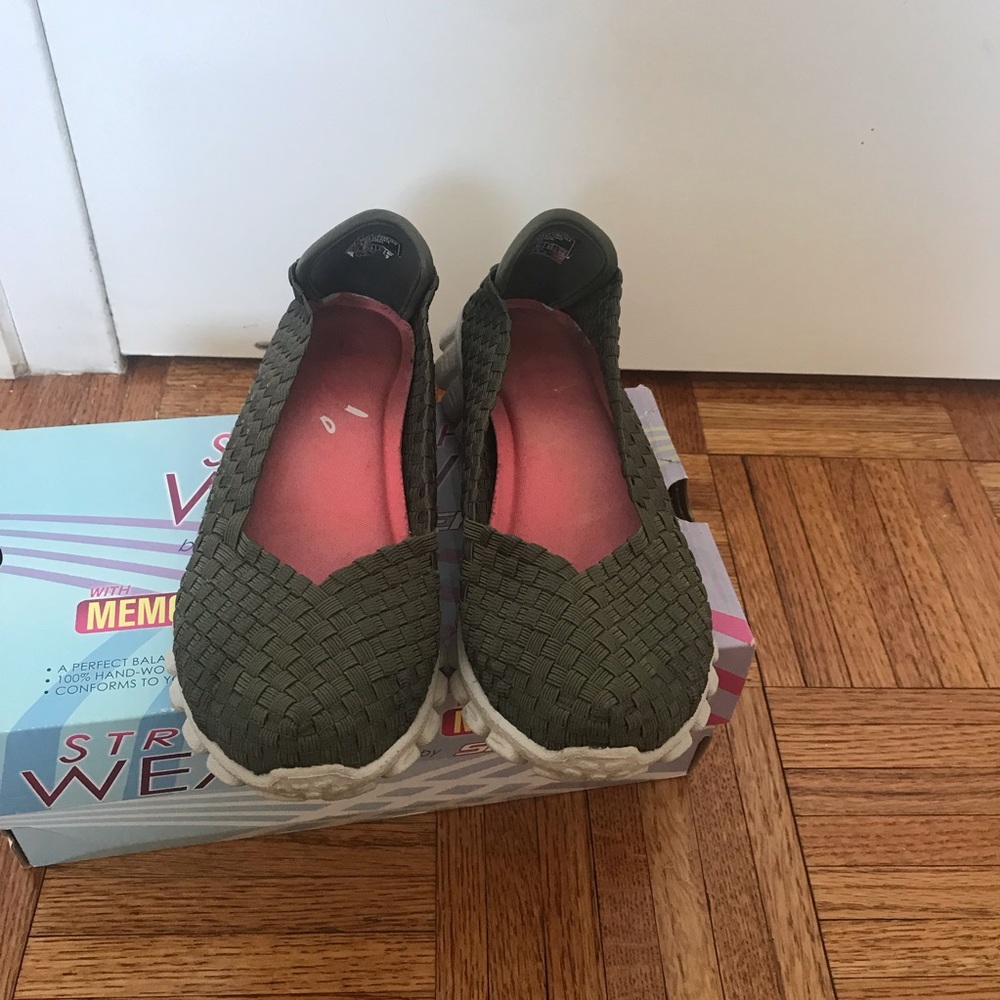Skechers lightweight shoes